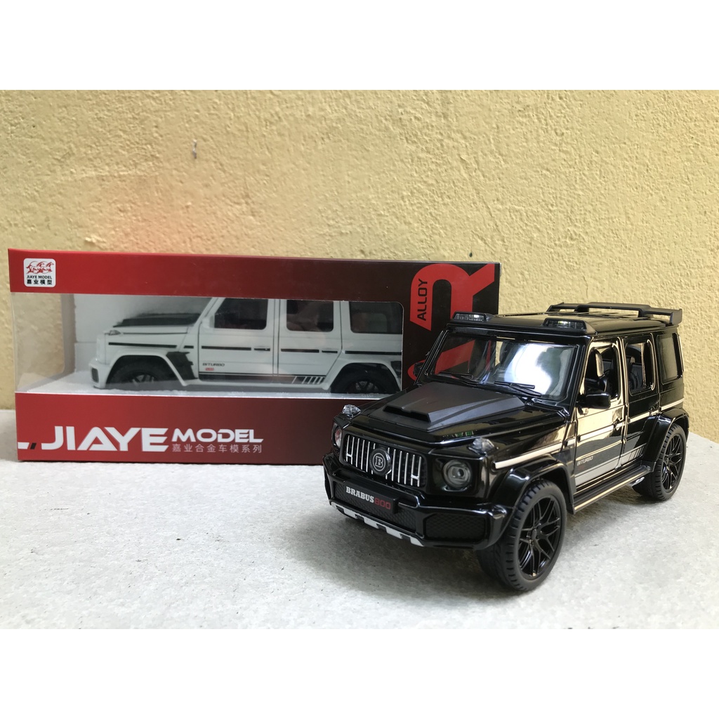Mô hình xe Mercedes BRABUS G800 1:24