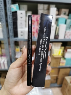 Bút dạ kẻ mắt MAC