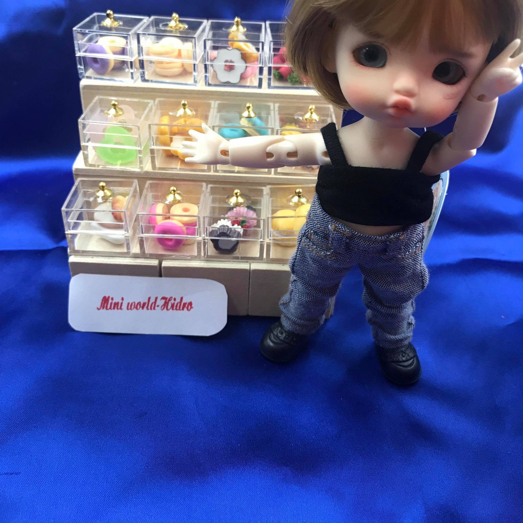 Mô hình khay hộp bánh mica dùng cho trang trí nhà búp bê BJD 1/8 1/12 mini tí hon Miniature tủ quầy gỗ trưng bày bánh.