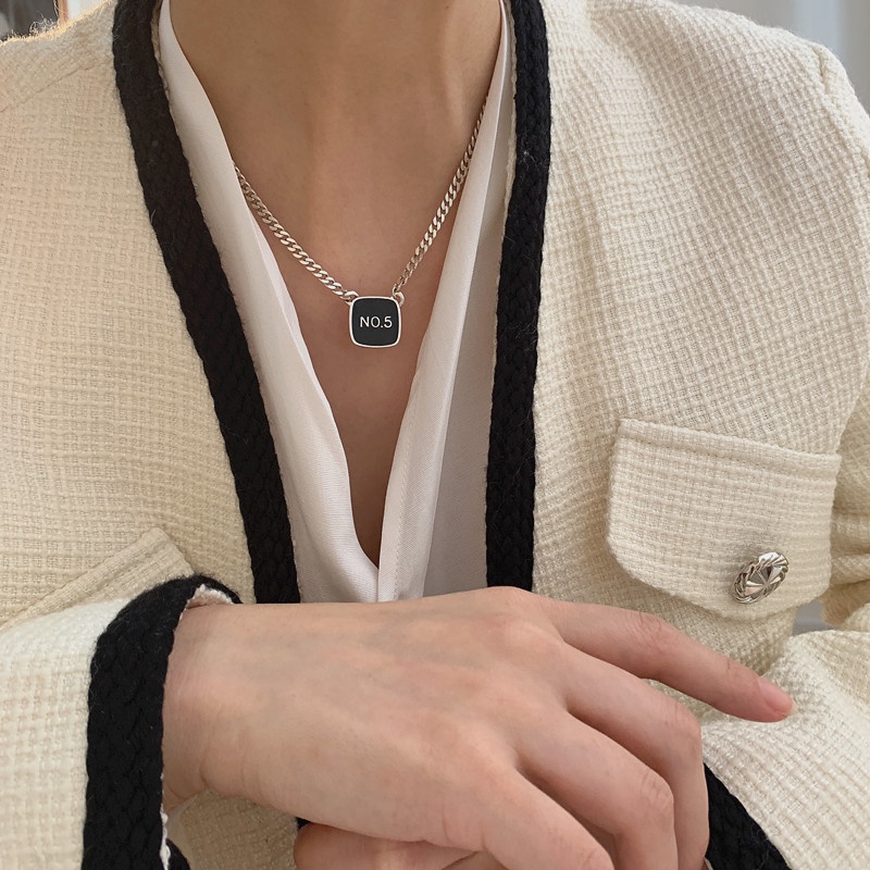 Dây Chuyền Mặt Vuông Kỹ Thuật Số Phong Cách Hip Hop Thời Trang 19A1311