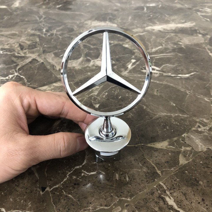 Biểu Tượng Logo nắp capo phía trước đầu xe Mercedes - Chất liệu: Hợp kim mạ crom