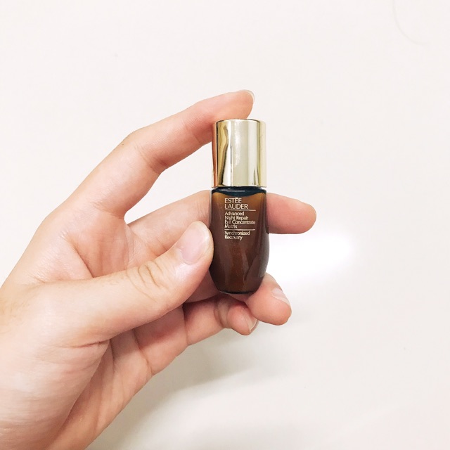 TINH CHẤT DƯỠNG CHỐNG LÃO HÓA VÙNG MẮT ESTEE LAUDER ADVANCED NIGHT REPAIR EYE CONCENTRATE MATRIX (MINI SIZE 5ML)