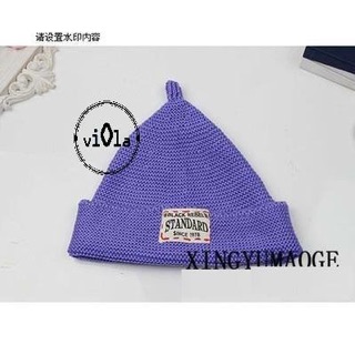 Mũ len chóp nhọn gắn tag