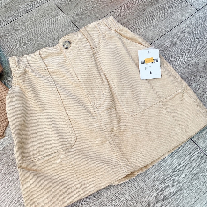 Khoác len croptop tay loe nâu tây hàng Quảng Châu