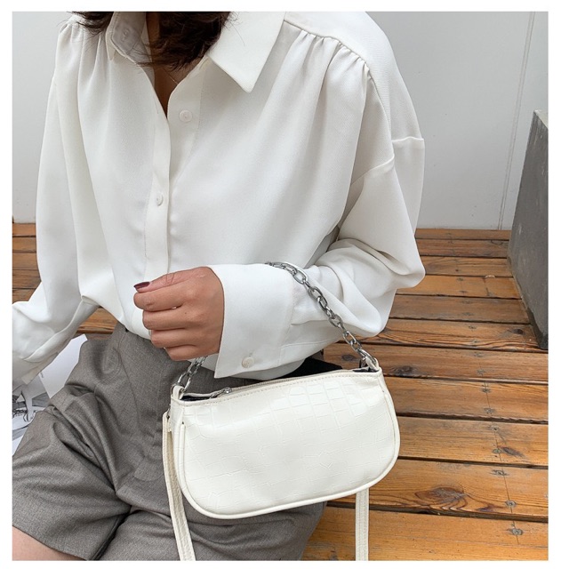 Túi đeo chéo da mềm vân rắn dây xích | BigBuy360 - bigbuy360.vn