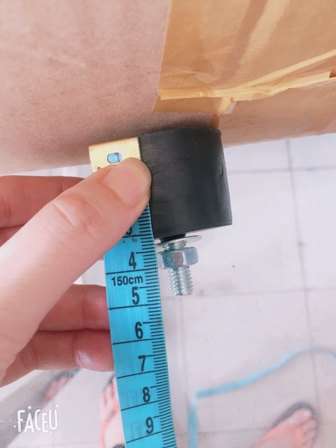 CAO SU CHỐNG RUNG DÀN NÓNG MÁY LẠNH  Chiều cao 3em, đường kính 4,5em