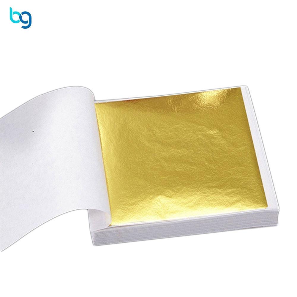 Decal dán tường hình lá vàng