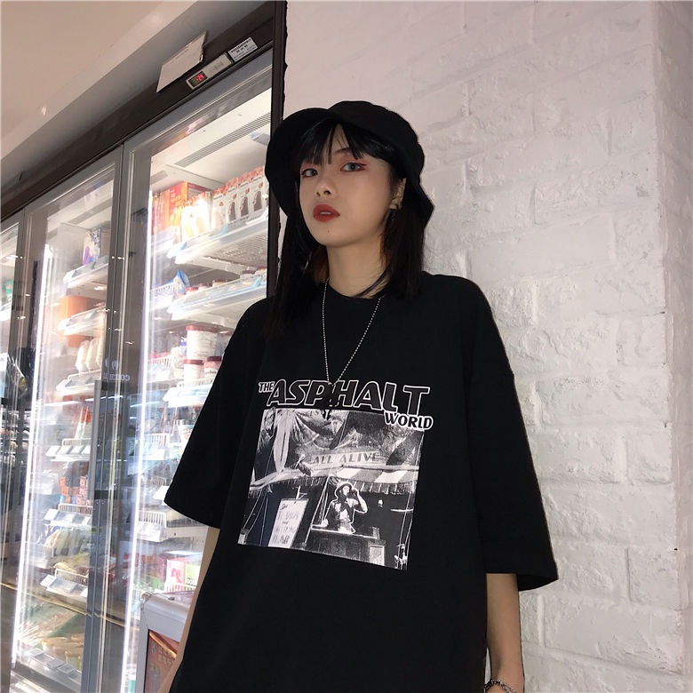 Sakura Kawashima ins South Korea 2021 new summer super hot port style Harajuku loose CEC short sleeve T-shirt women's trend