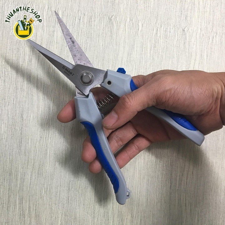 Kéo cắt đa năng mũi nhọn C mart A0054-08