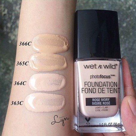 Kem nền dành cho da dầu Wet n Wild Photo Focus Foundation (30ml) | BigBuy360 - bigbuy360.vn