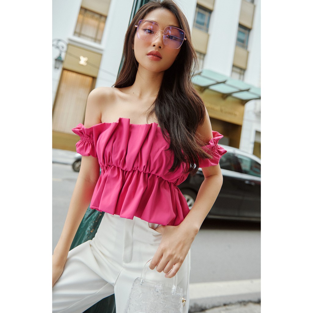 [Mã SKAMFSW175 giảm 10K đơn 50K] Áo croptop bẹt vai freesize, có áo ống cúp ngực bằng thun co giãn bên trong Calina Top
