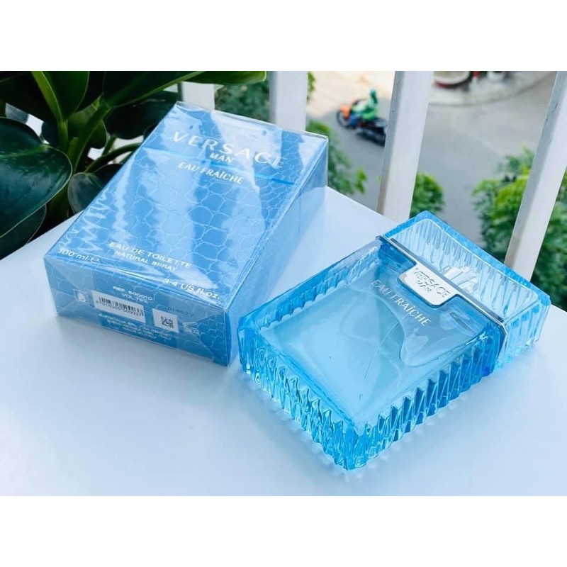 Nước hoa nam Versace Man Eau Fraiche 100ml EDT