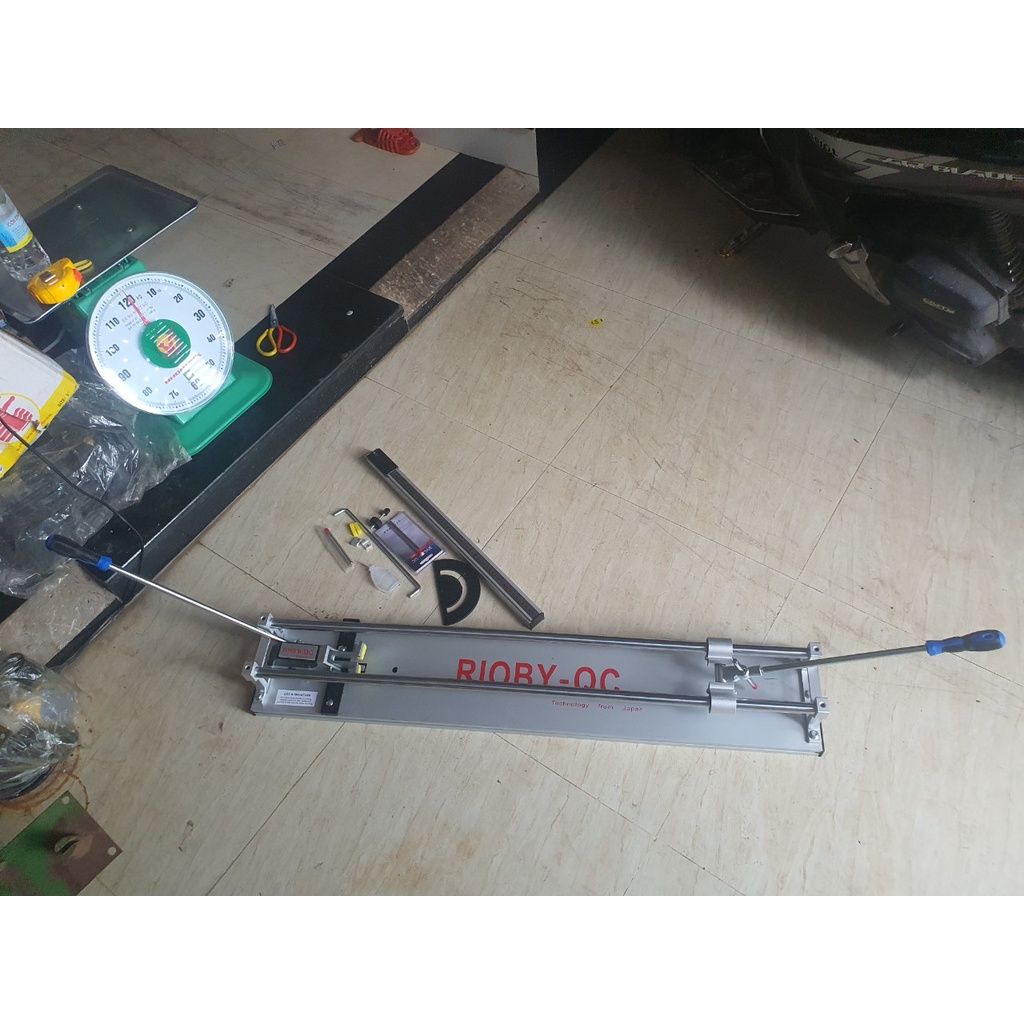 Bàn Cắt Gạch Ryobi QC-800