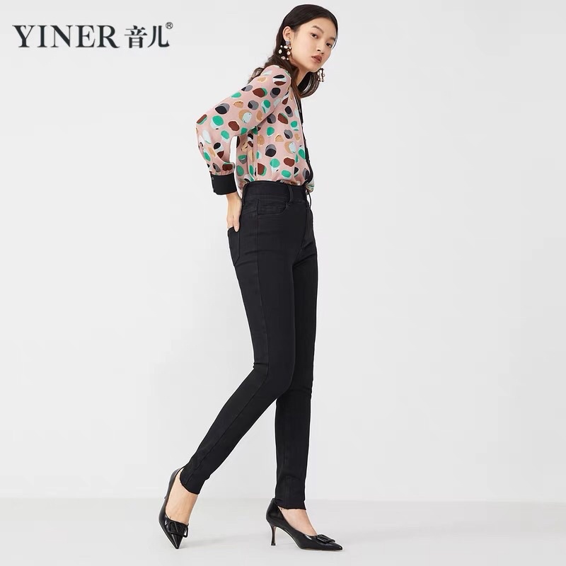 Áo sơ mi lụa hoạ tiết Yiner