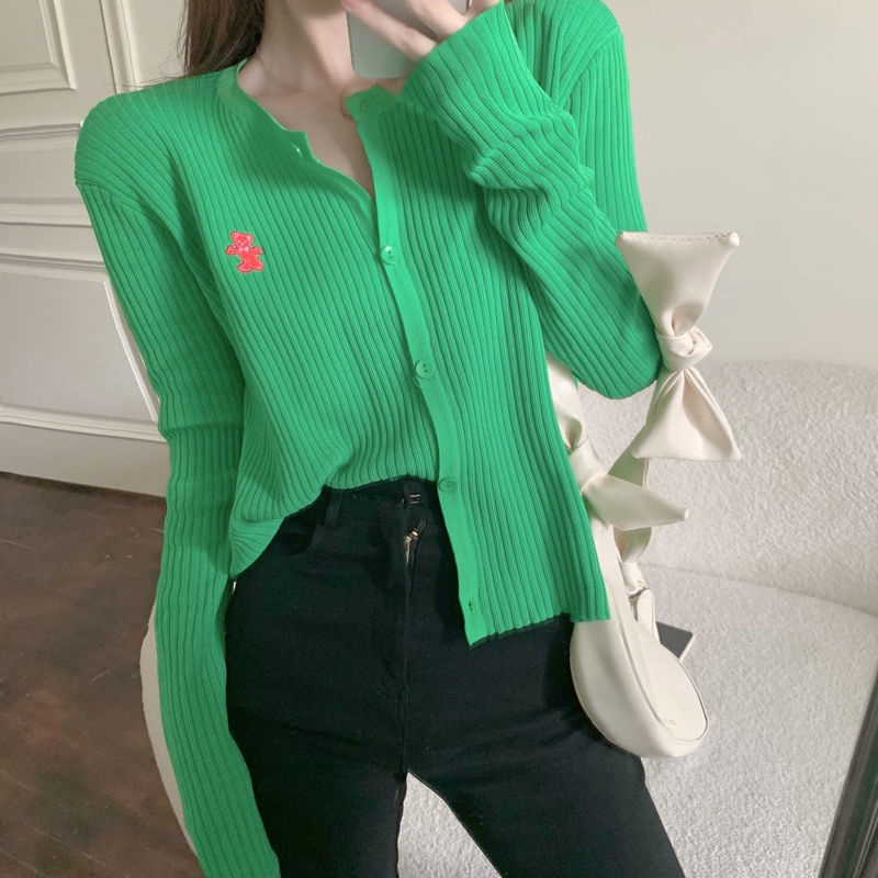 Áo khoác cardigan dệt kim mỏng tay dài thiết kế ngắn thêu hình chú gấu xinh xắn