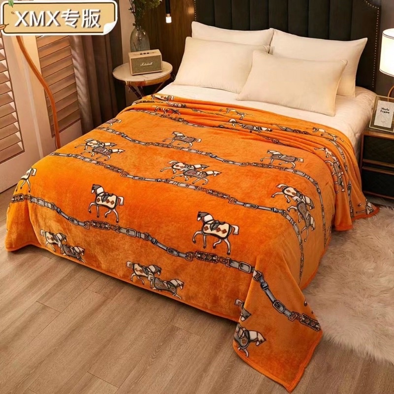 Chăn Lông Tuyết 2 Lớp Hoạ Tiết Thương Hiệu Đắp Thu Đông Kích thước 2x2m3, nặng 1,4kg