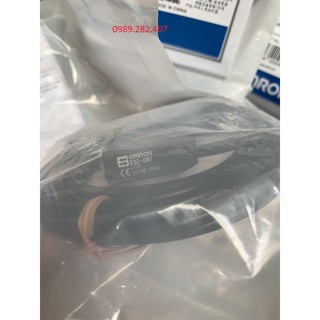 Cảm biến quang Omron E3Z-D81 2M
