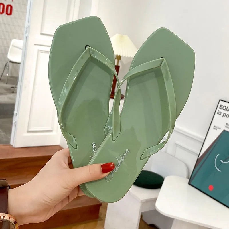 Dép xỏ ngón nữ,da trơn bóng đế cao su nhiều màu