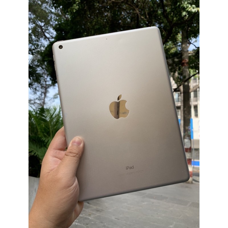 iPad Gen 6 9.7” 2018 wifi 32Gb zin đẹp