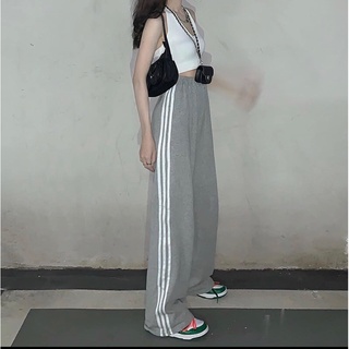 Quần kẻ sọc