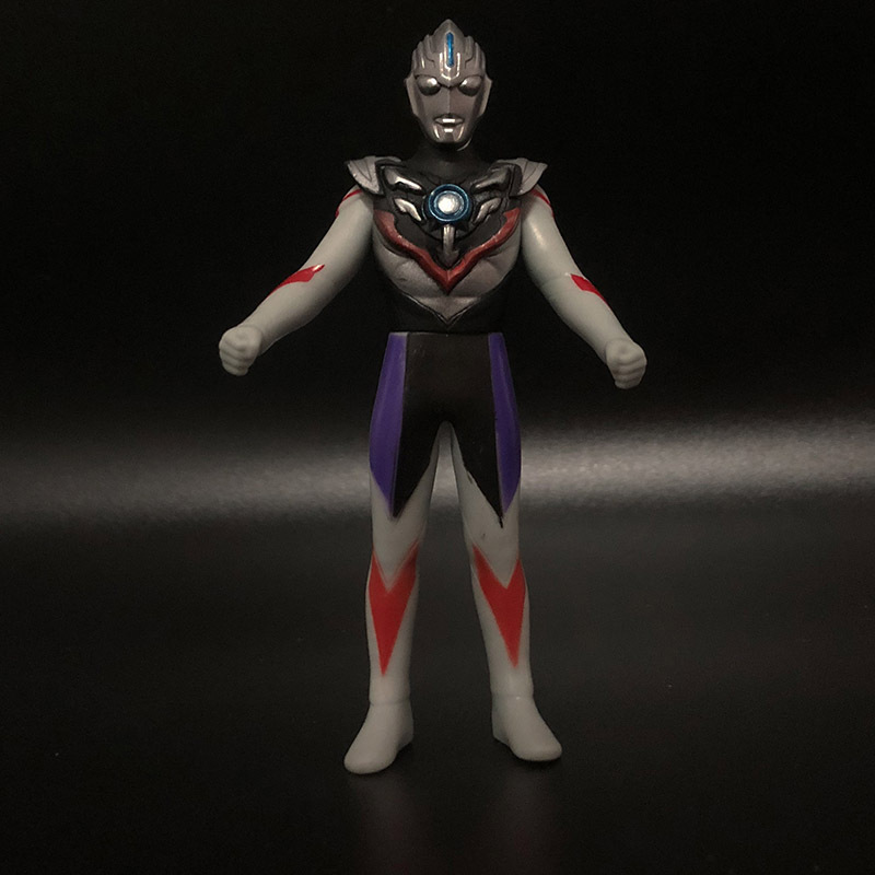 Mô Hình Nhân Vật Ultraman Cao Su 23cm Có Thể Cử Động Được