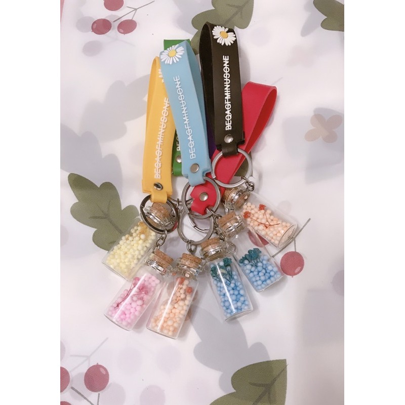 Móc khoá kèm lọ kim tuyến