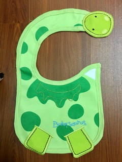 Yếm carter cho bé