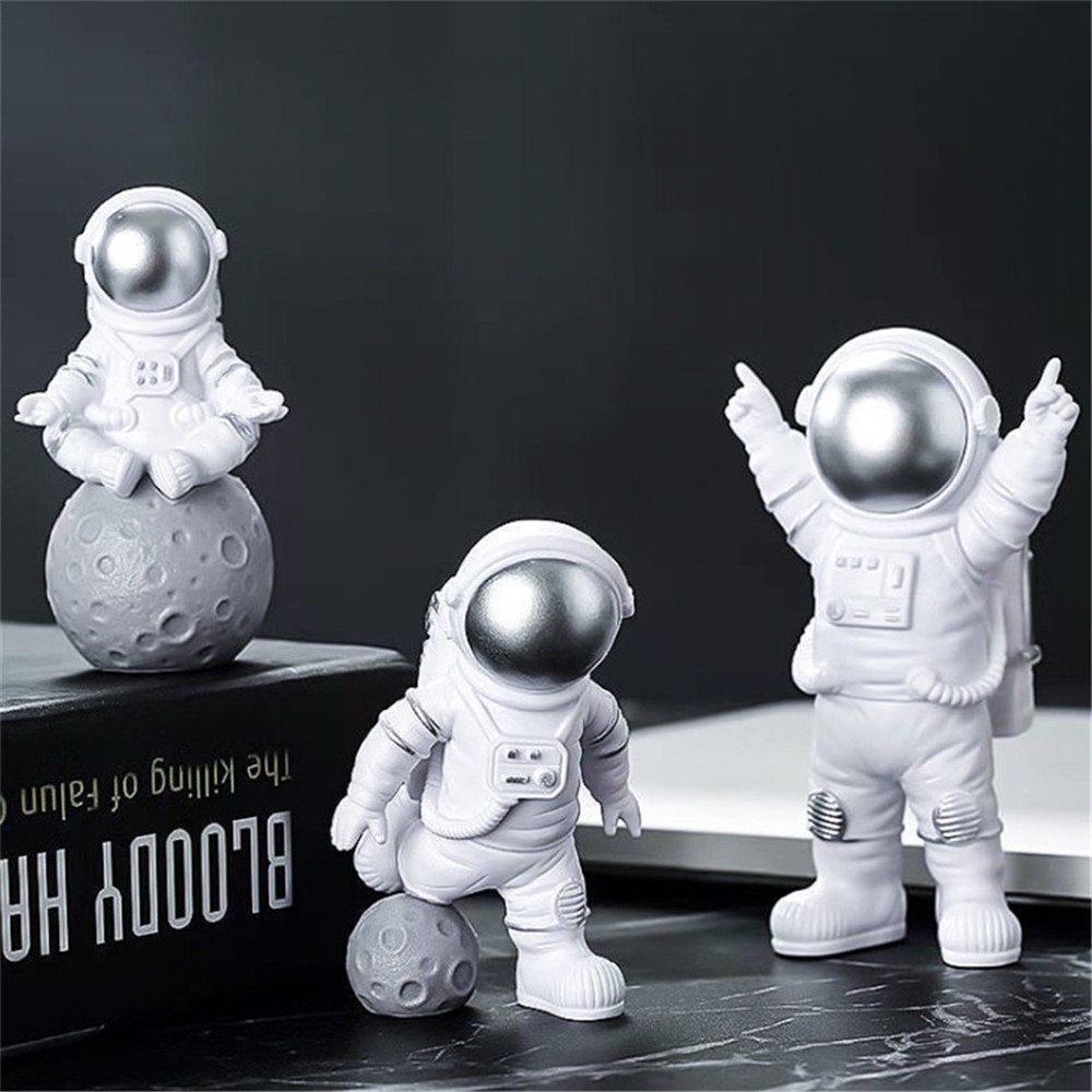 1/3 Cái Sáng Tạo Nhựa Phi Hành Gia Phi Hành Gia Để Bàn Trang Trí Hình Tượng Spaceman Trang Trí Mẫu Quà Tặng Trang Trí Nhà Cửa
