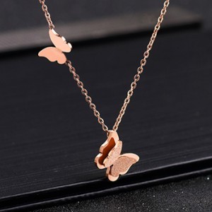 Dây chuyền titan bướm phun cát không phai màu