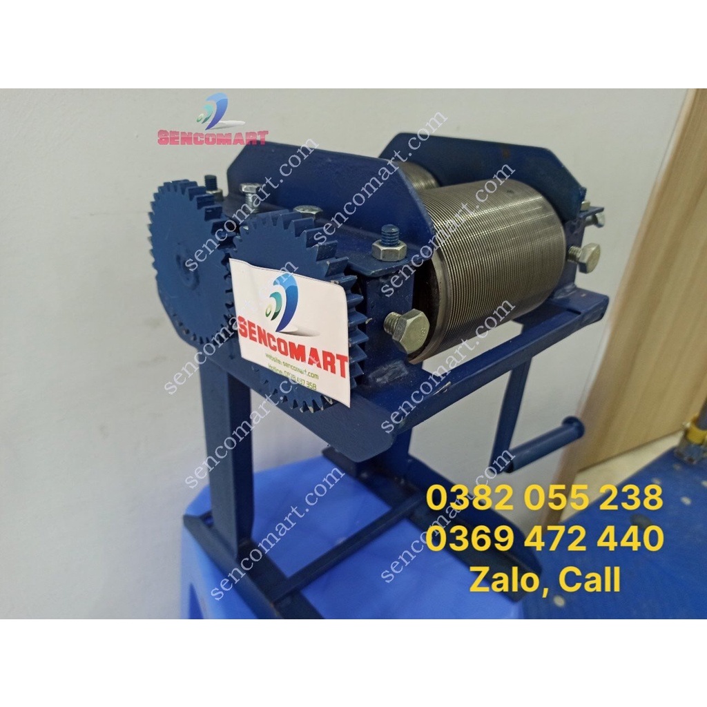 Máy cắt bì làm nem chua, nem thính, máy thái bì heo quay tay