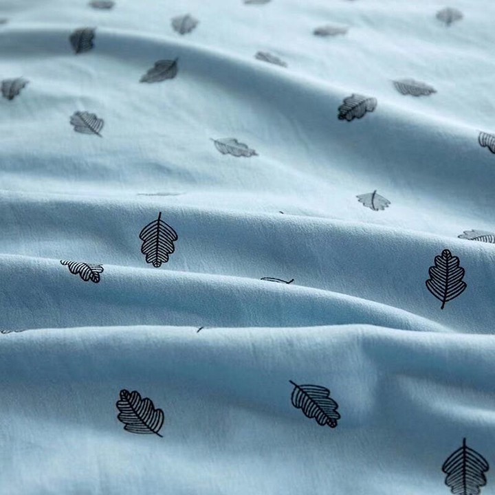 Bộ chăn ga gối drap giường chất vải ĐŨI SILK họa tiết lá nhỏ xanh