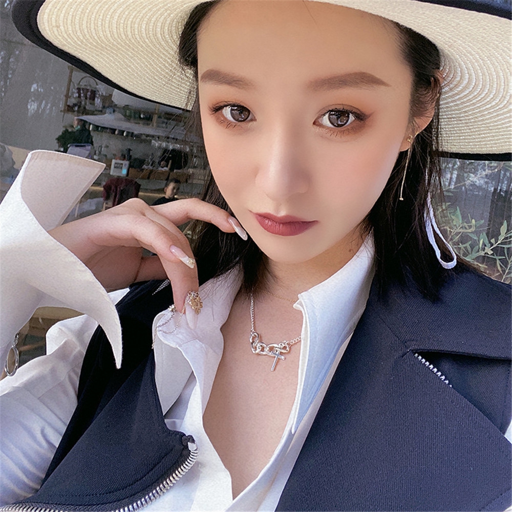 Vòng cổ mặt thánh giá ngắn phong cách Hàn đơn giản cho nữ