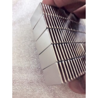 nam châm siêu mạnh 30x20x3mm