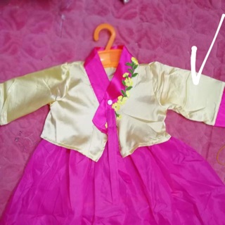Bộ hanbok cho bé gái 