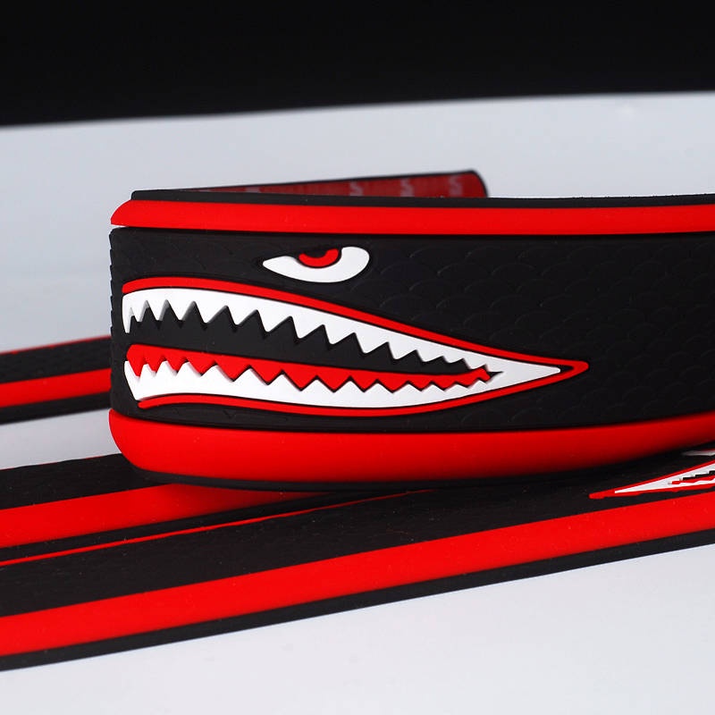 Automobile Door Strip Anti-Stepping Welcome Pedal Trim Carbon Fiber Pattern Bumper Anti-Collision Door Edge Protector Universal Modification car accessories P9OI