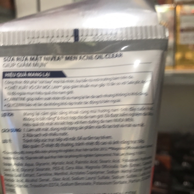 Sữa Rửa Mặt NIVEA MEN Giảm Nhờn Mụn (100G)