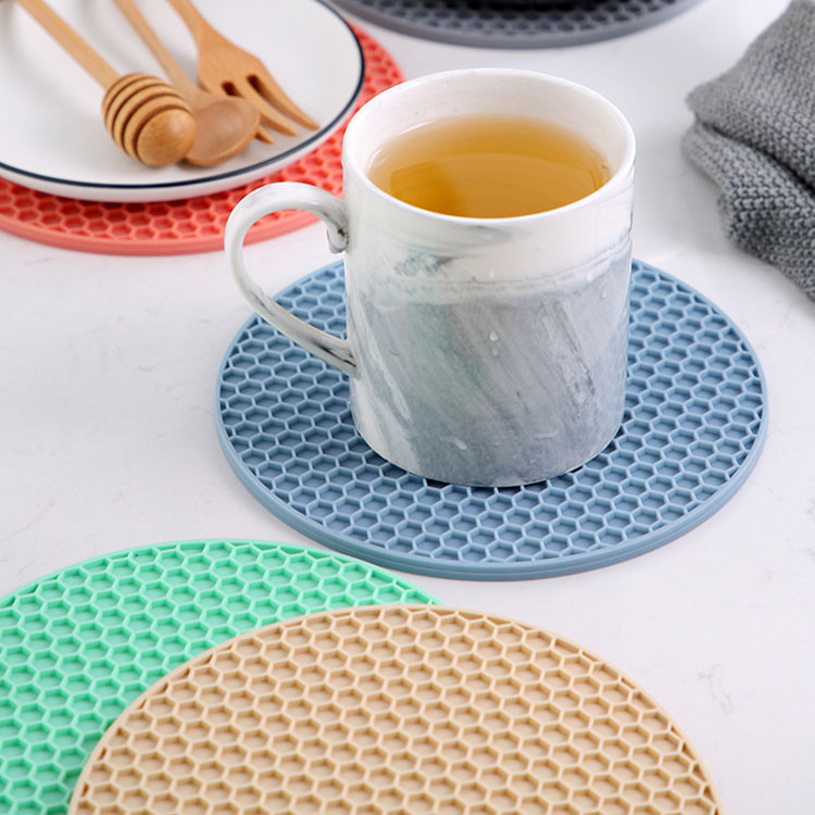 Thảm tròn silicon chịu nhiệt dùng để lót bàn ăn tùy chọn màu sắc