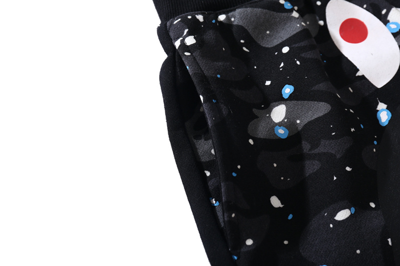 BAPE Shark Head Luminous Starry Shorts Black and White Shorts quần thời trang