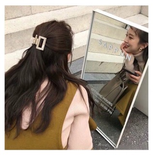 Kẹp tóc style Hàn Quốc vuông