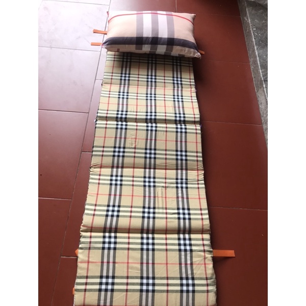 Đệm ngủ văn phòng kèm gối nằm