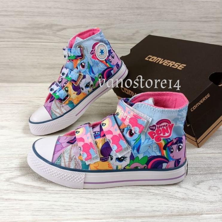 Giá đặc biệt... Giày Converse Bằng Vải Canvas Tự Dính Họa Tiết Ngựa Con Mới Cho Bé Gái
