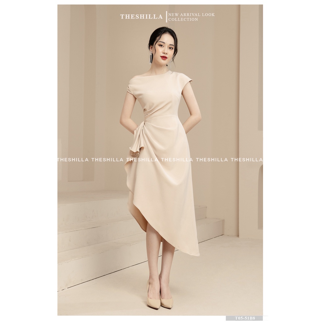 Váy thiết kế cao cấp màu  kem lệch xoắn vai xẻ tà nhún eo bèo sang trọng  The Shilla - T05-51B8
