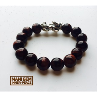 Vòng mắt hổ nâu đỏ charm tỳ hưu