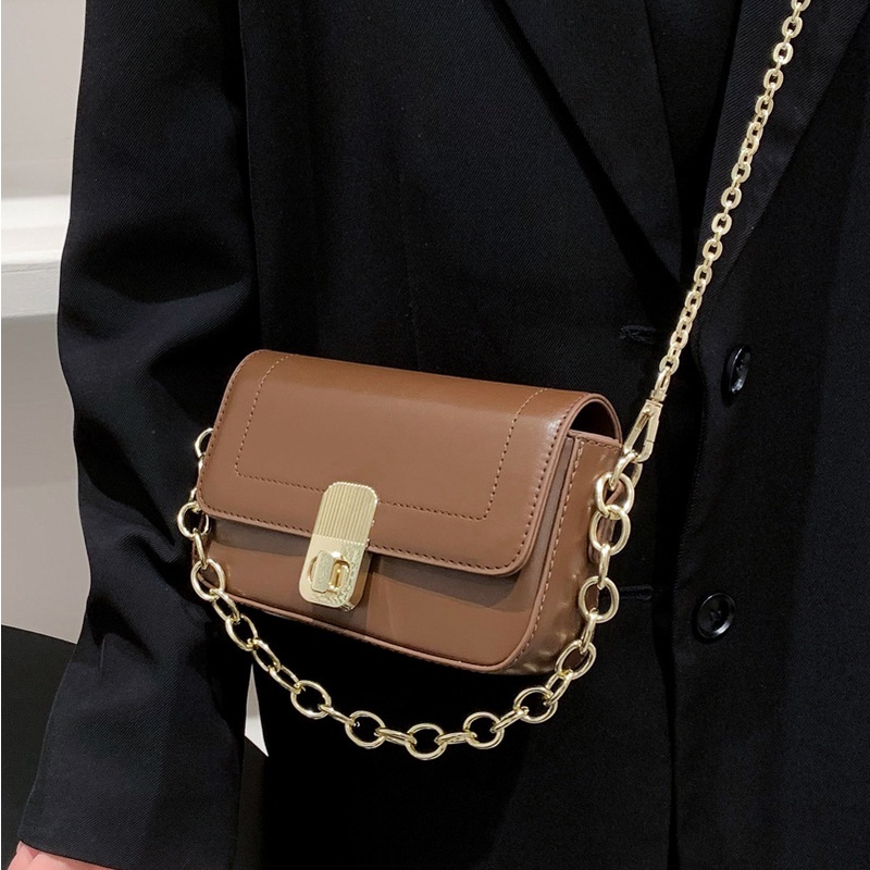 Túi Đeo Chéo Hình Vuông Cỡ Nhỏ Phối Dây Xích Thời Trang Thu Đông Chất Lượng Cao Cho Nữ