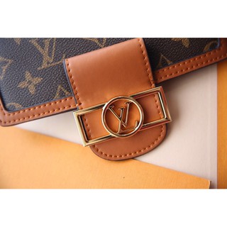 Túi Lv Dauphine Chain Wallet