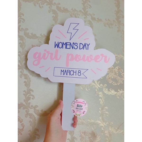 Hashtag 8/3