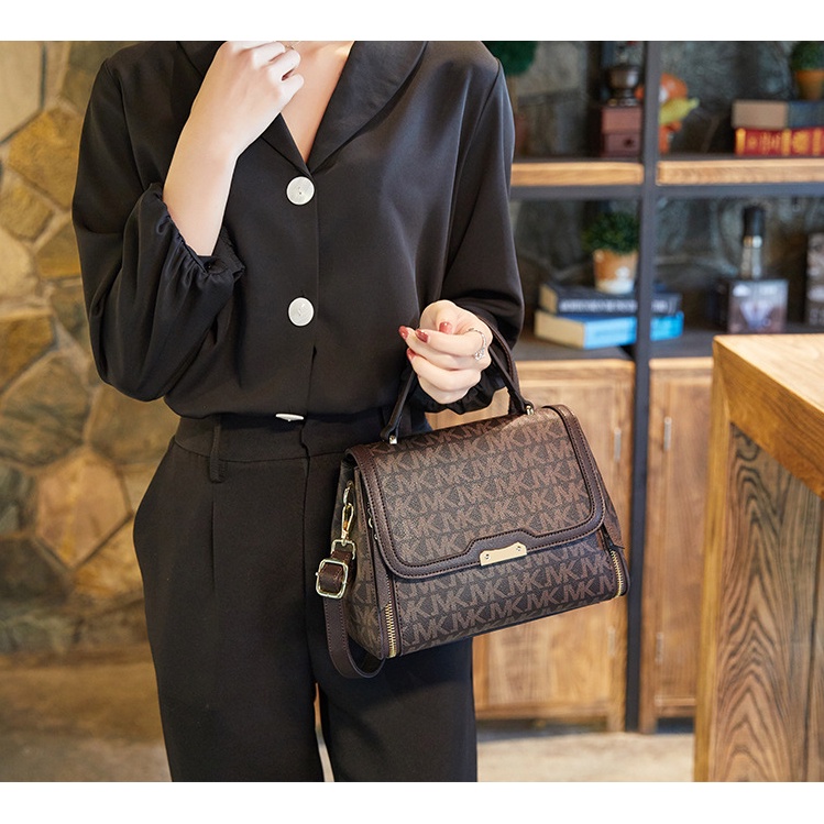 Túi xách nữ Sẻ khóa M . K túi đeo chéo nữ đẹp