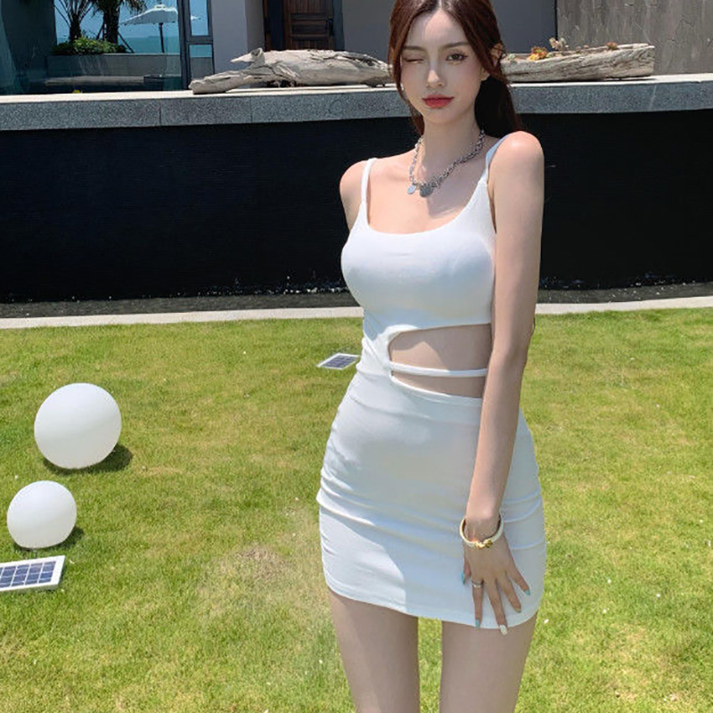 Đầm IELGY dáng ngắn khoét bên hông thời trang mùa hè cho nữ