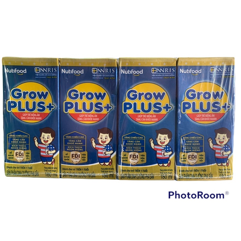 Sữa bột pha sẵn Grow Plus+ Xanh Nutifood 180ml (4 hộp) Giúp trẻ tăng cân khỏe mạnh.