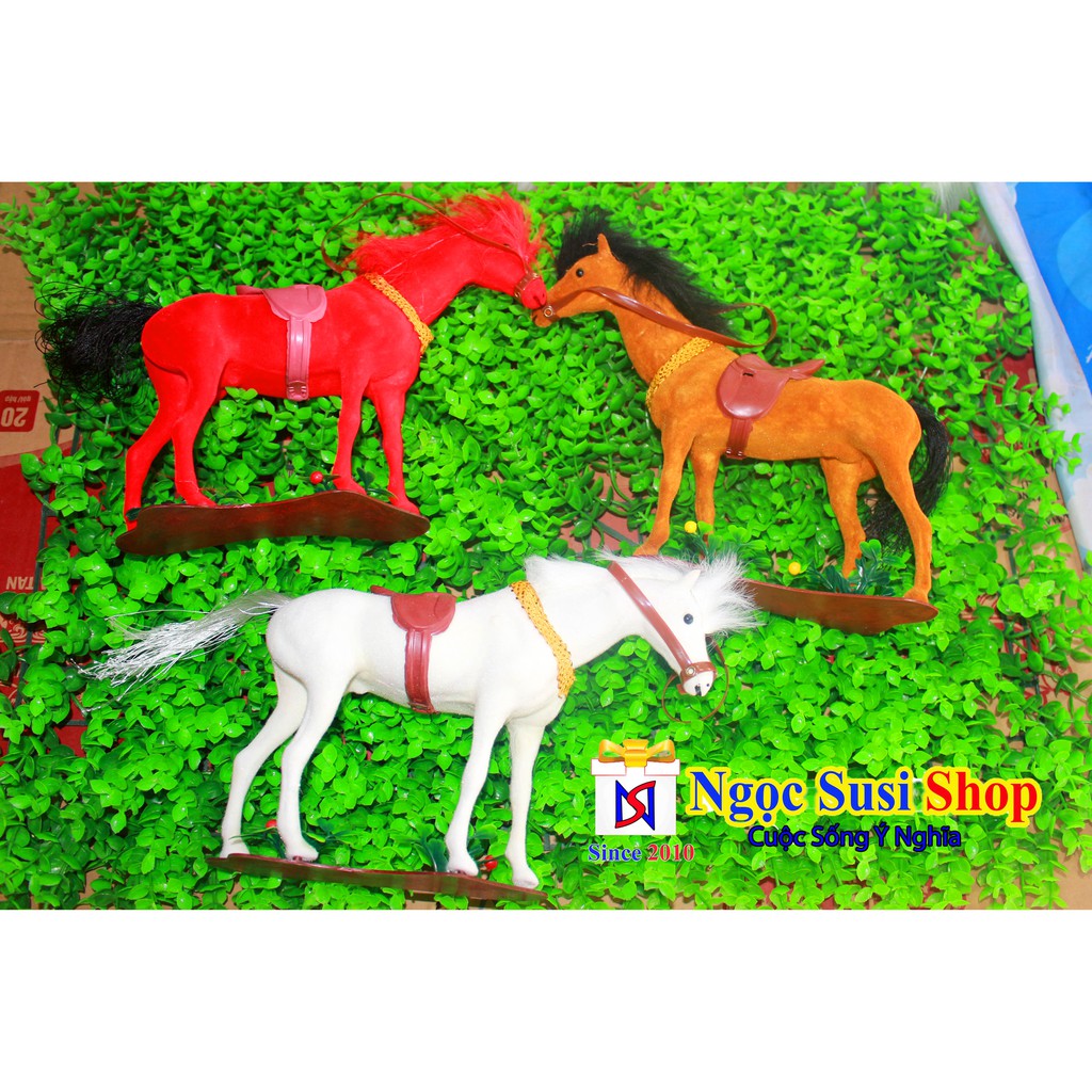 NGỰA LẮC ĐẦU PHONG THỦY ĐỂ XE HƠI SIZE LỚN